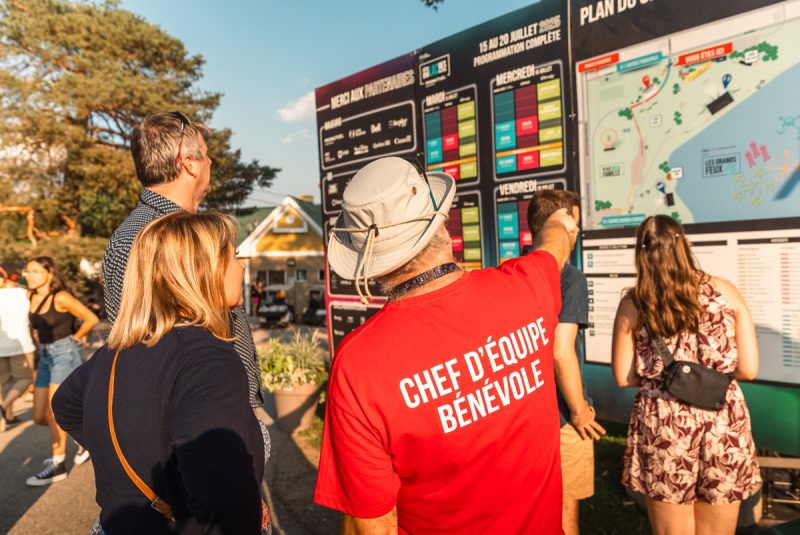 Benevoles-defilement-02