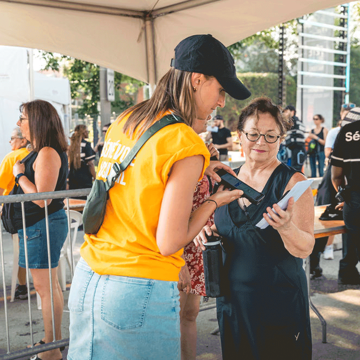 Bénévoles de la Fête du Lac des Nations Promutuel Assurance - Festival de musique et feux d'artifices à Sherbrooke, en Estrie